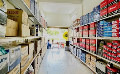 Dấu hiệu cần thay bình ắc quy xe Mercedes GLC