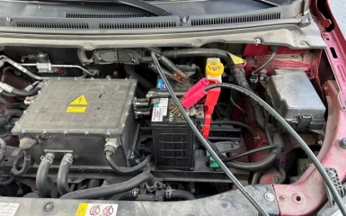 Kích bình ô tô tại Vinhome Grand Park – Cứu hộ ắc quy 15 phút