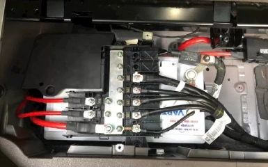 Kích bình xe ô tô tại KDC Hà Đô Villa Quận 2 – Dịch vụ nhanh  phút