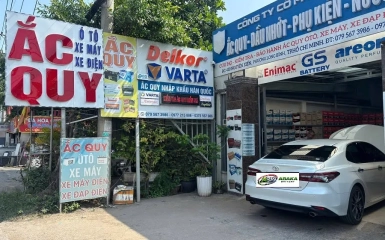 Thay ắc quy Mercedes C230 Quận 10