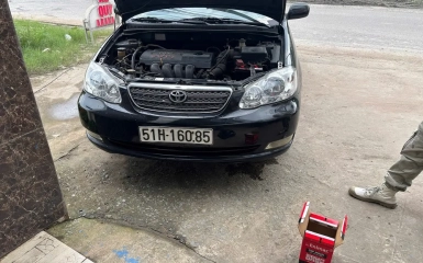 Thay ắc quy Toyota Camry