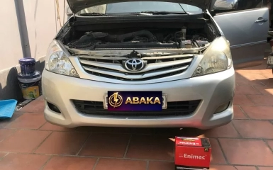 Thay ắc quy Toyota Rush