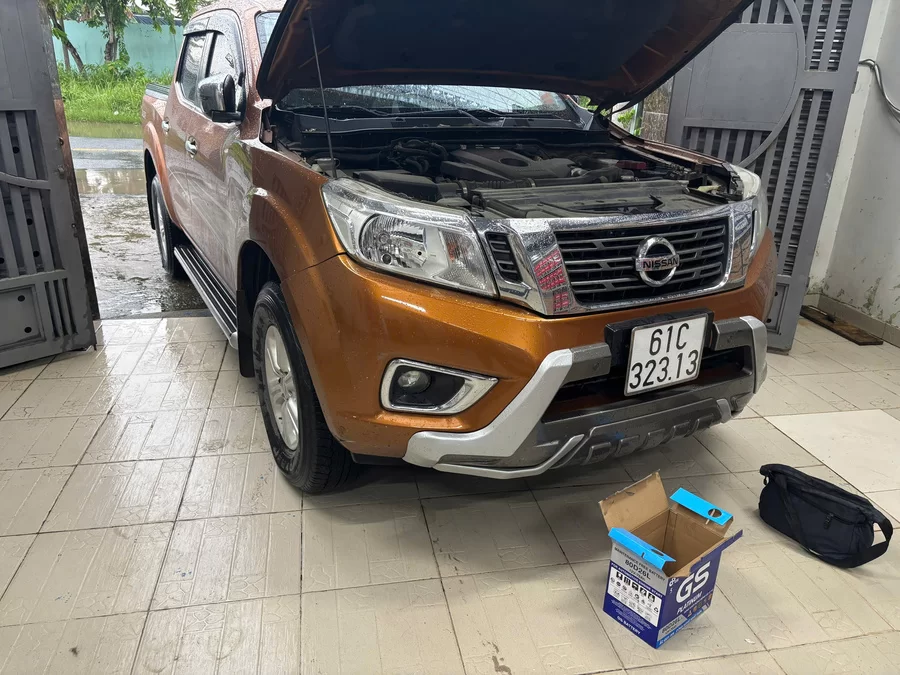 Bình ắc quy xe ô tô Nissan