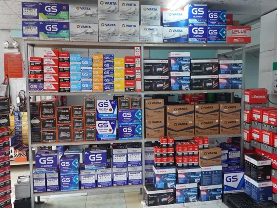 Bình ắc quy xe Mercedes AMG GT