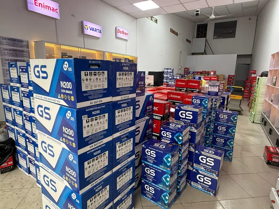 Bình ắc quy xe Mercedes AMG GT