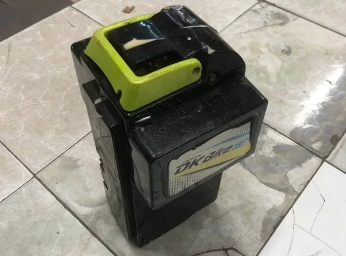 Bảng giá thay ắc quy xe đạp điện10