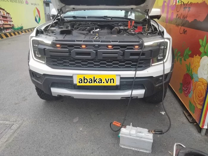 Dịch vụ kích bình ô tô tại chỗ (9)