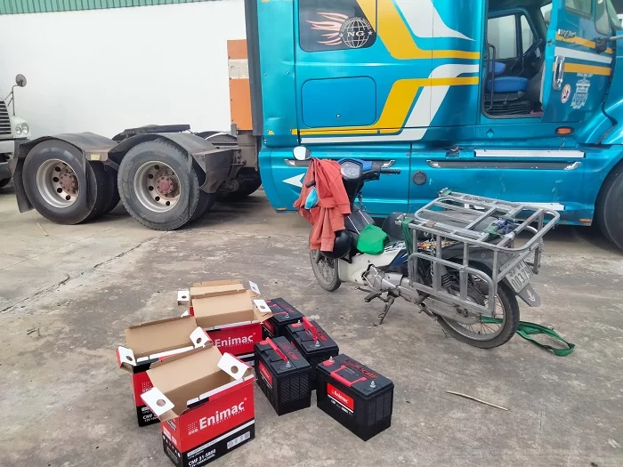 dịch vụ thay ắc quy container (31)