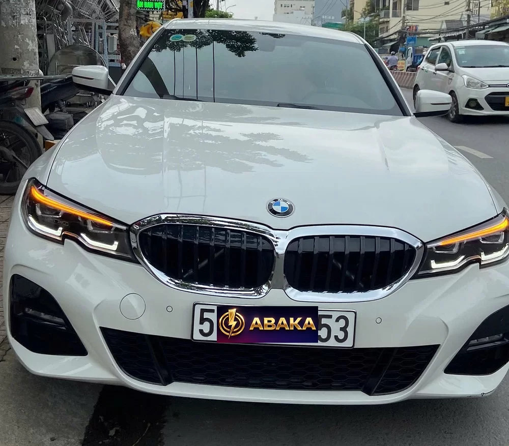 Thay bình ắc quy tại nhà cho xe BMW 3-Series