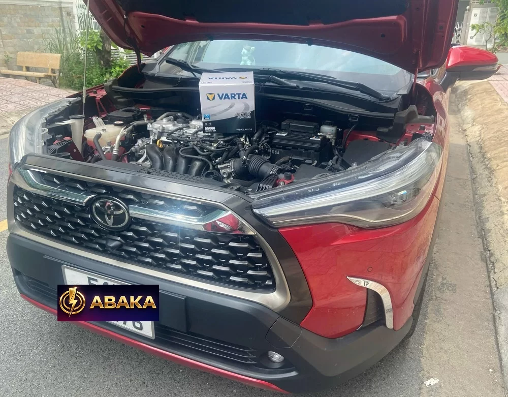 Thay ắc quy ô tô Toyota Corolla Cross