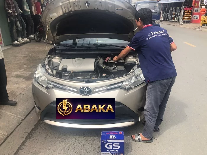 Giá thay bình ắc quy ô tô Toyota Vios