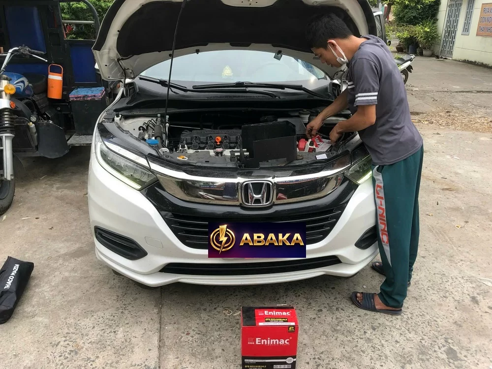 Thay Bình Ắc Quy Tại Nhà Cho Xe Honda CR-V 3