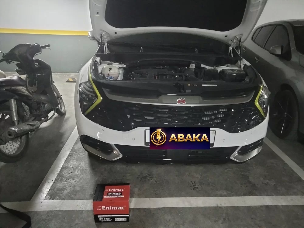 Thay bình ắc quy tại nhà cho xe Kia K3 6