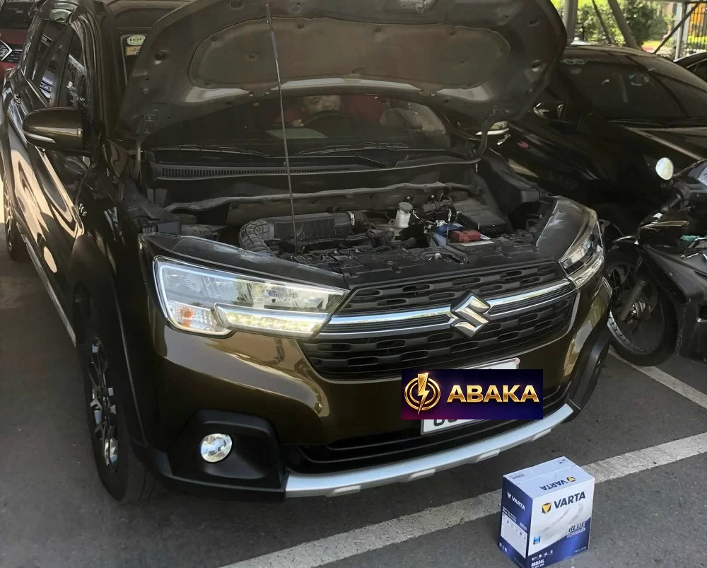 Thay bình ắc quy tại nhà cho xe Suzuki Ertiga