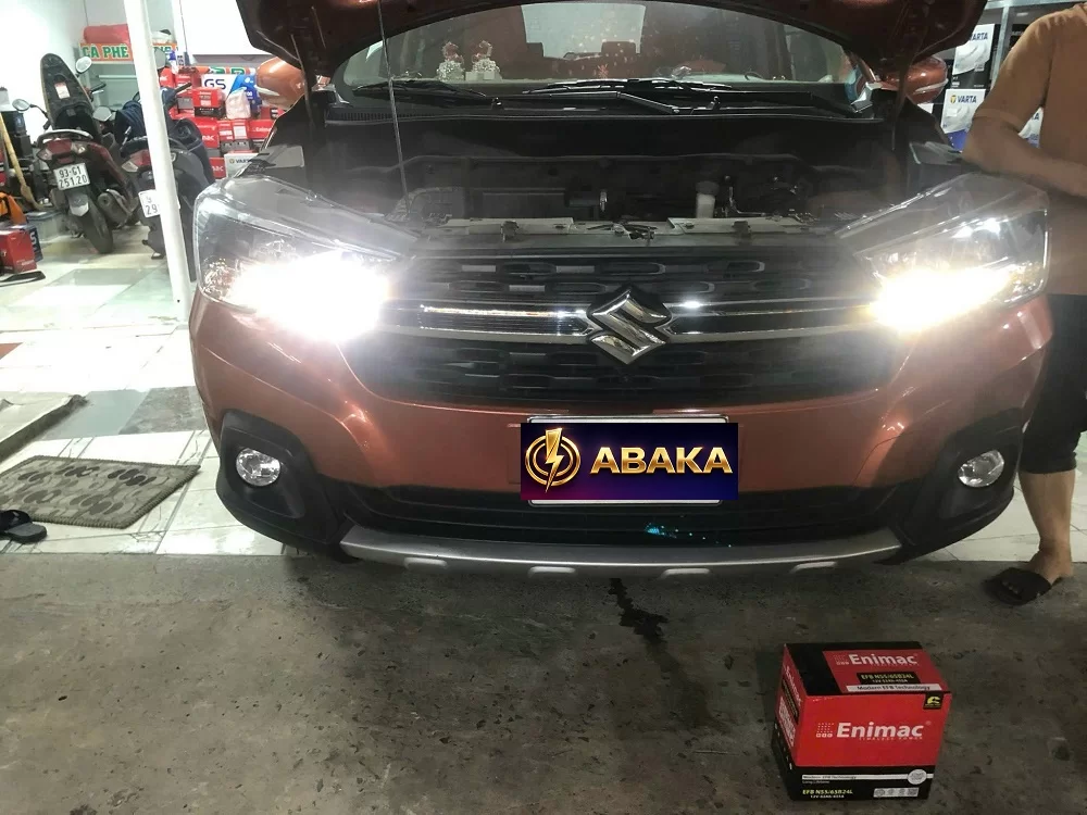 Thay bình ắc quy tại nhà cho xe Suzuki Ertiga