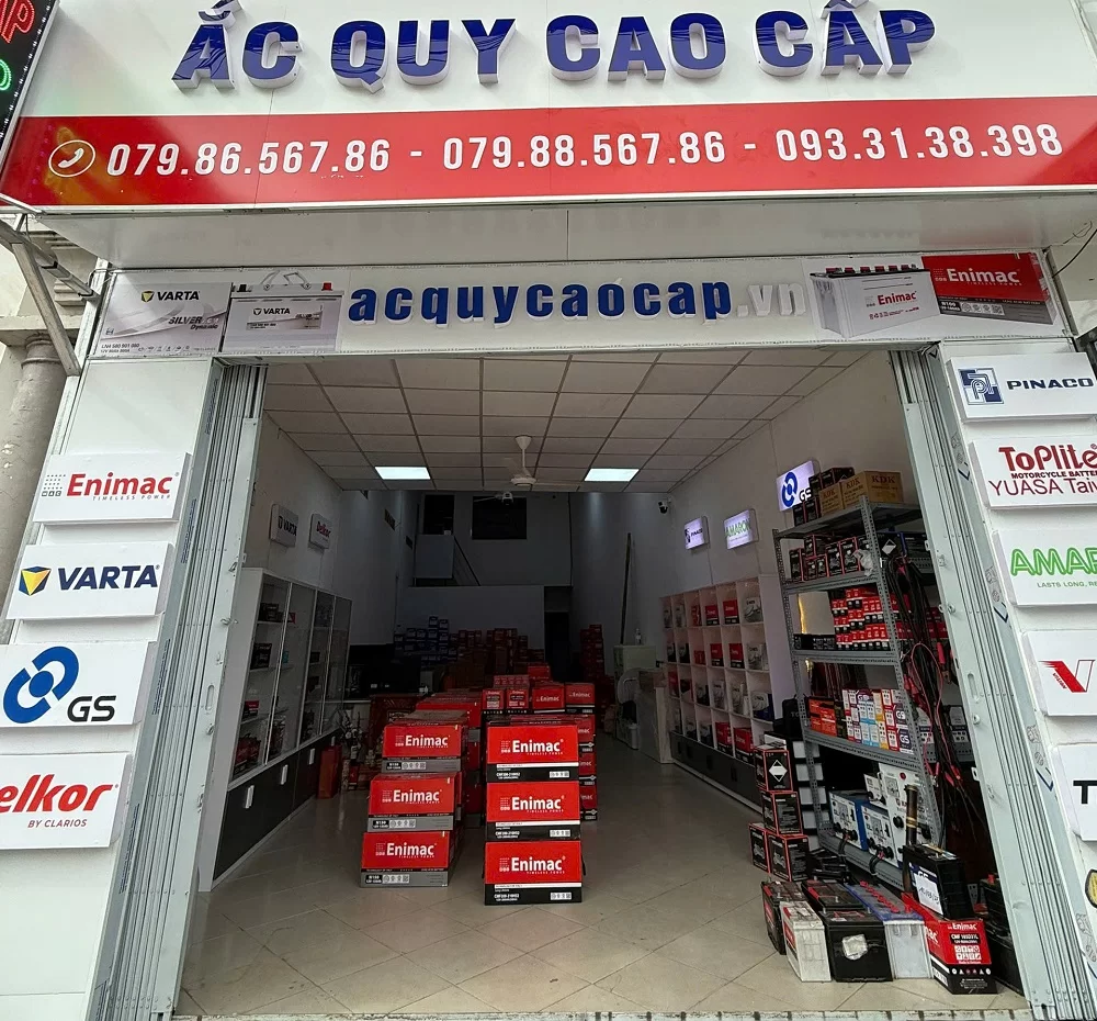 Thay bình ắc quy tại nhà cho xe Suzuki XL7