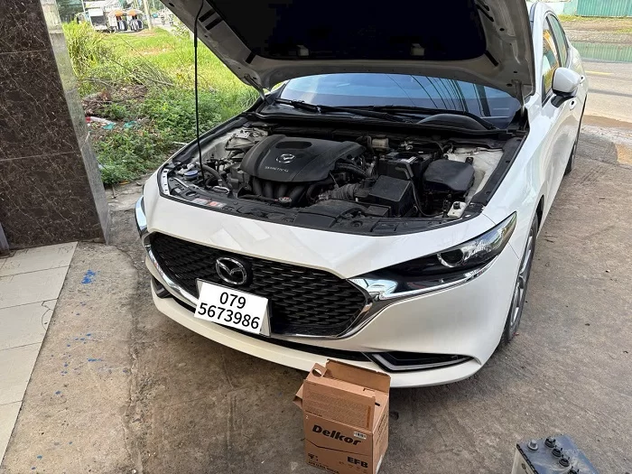 Thay bình ắc quy Mazda 2 Vinhomes Grand Park (29)