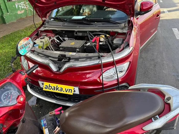 Thay bình ắc quy Mazda CX-9 Vinhomes Grand Park (31))