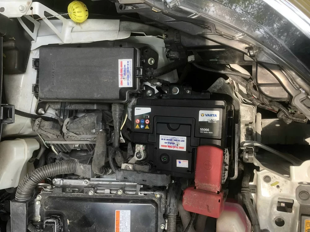Bình ắc quy Toyota Corolla Cross