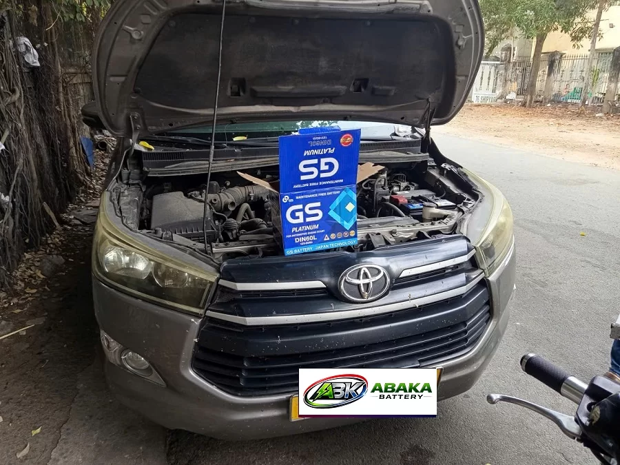 Thay ắc quy Toyota Highlander