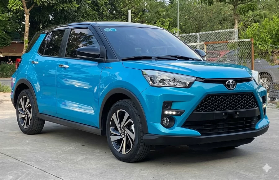 Thay ắc quy Toyota Raize